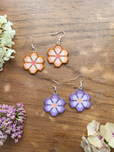 Load image into Gallery viewer, Beaded Flower Earrings - Peach
